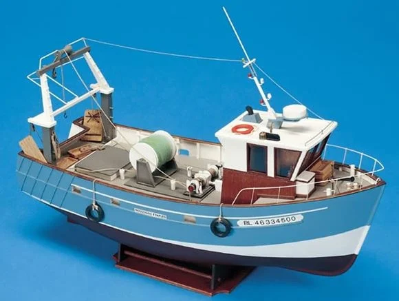 Billing Boats – Boulogne Etaples 1:20 - Bild 5