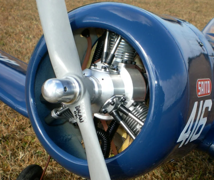 SAITO FA-120R3 20cc 4-takts 3-cyl Stjärnmotor Metanol - Bild 6