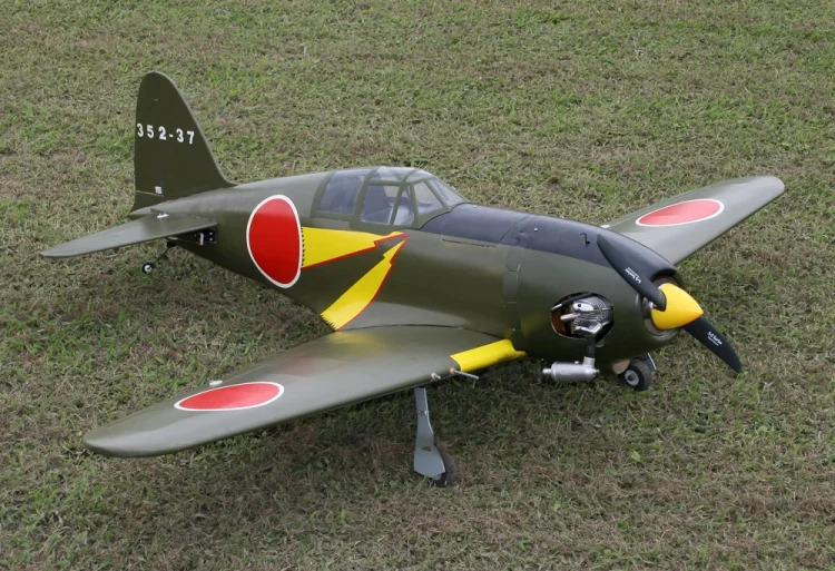SAITO FG-17 17cc 4-takts Bensinmotor - Bild 4