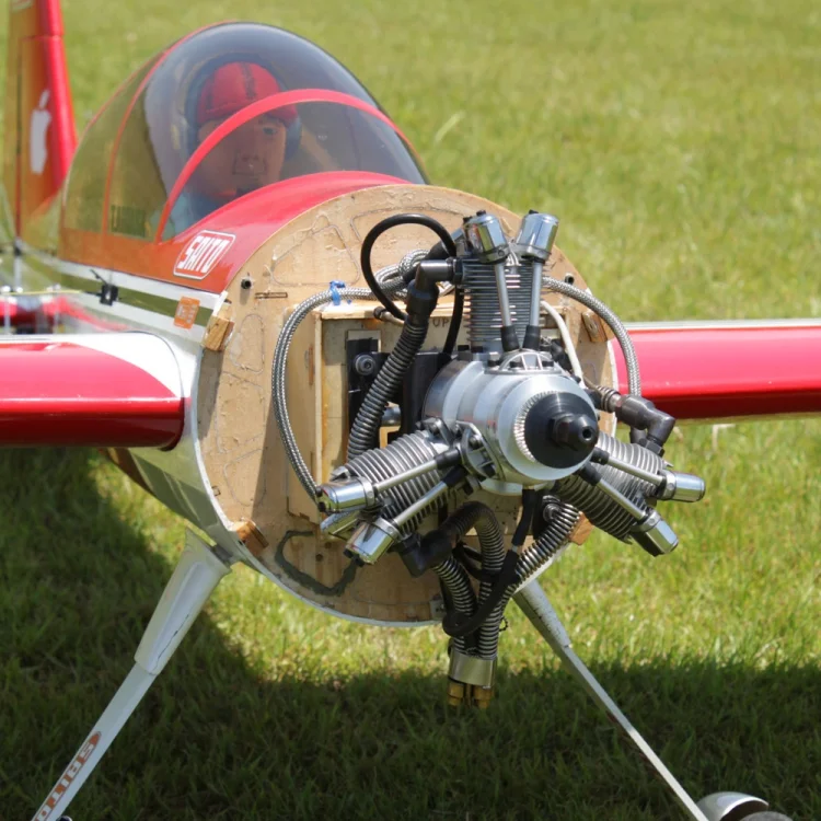 SAITO FG-33R3 33cc 4-takts 3-cyl Stjärnmotor Bensin - Bild 8