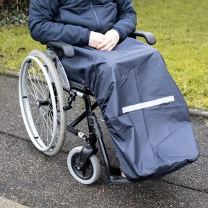 Regnskydd till rullstolsanvändare