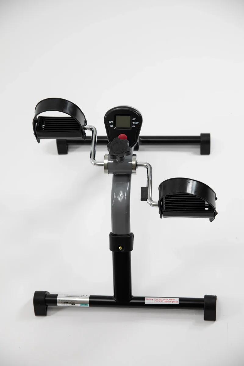 Digital pedaltränare med varvräknare